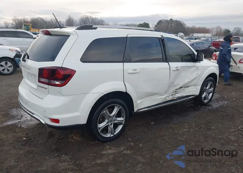 2017 Dodge Journey Crossroad z USA, uszkodzony, nr VIN 3C4PDCGG5HT684906